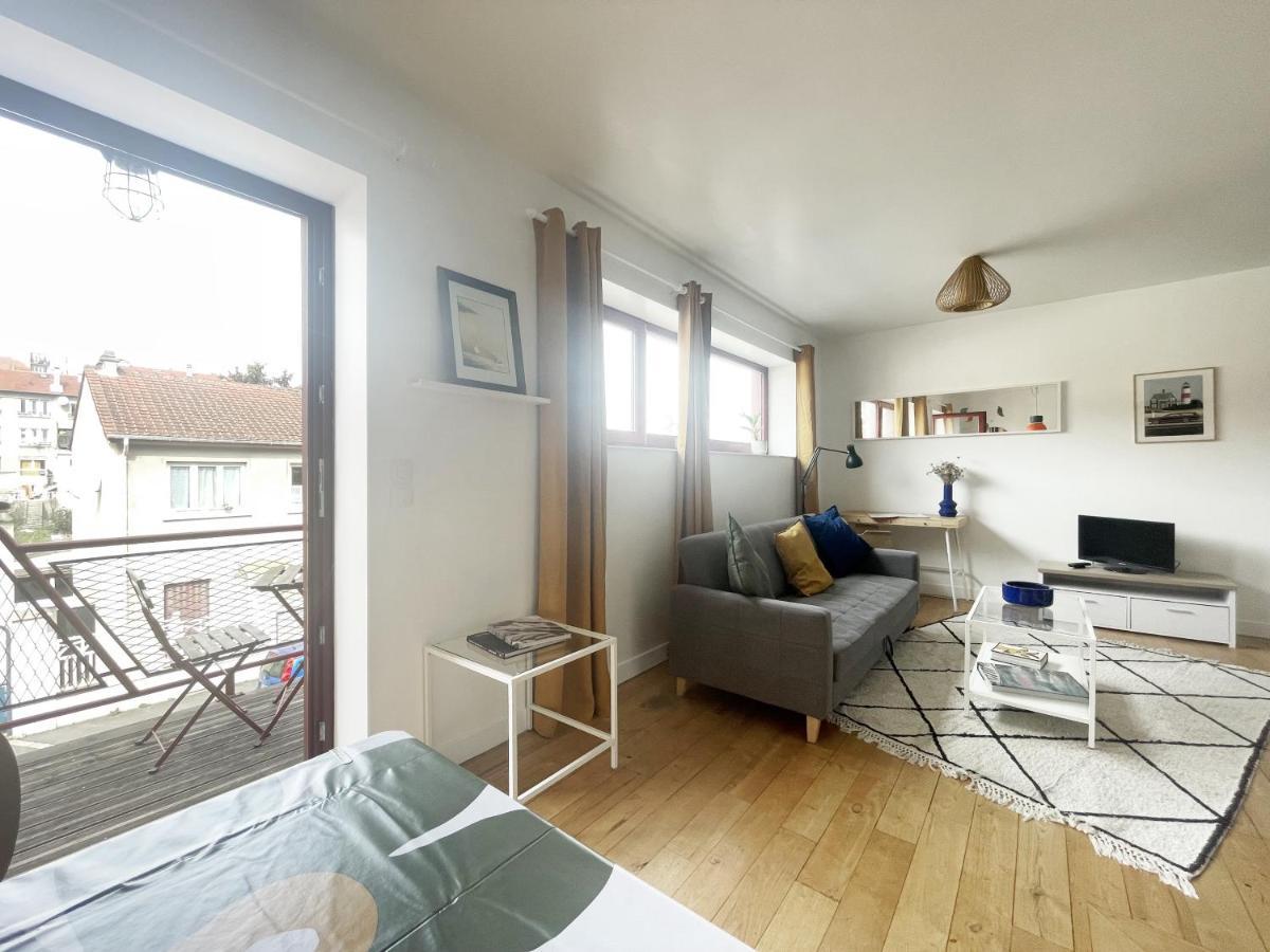 Le Balcon Rouge Apartment Ноази-льо-Сек Екстериор снимка